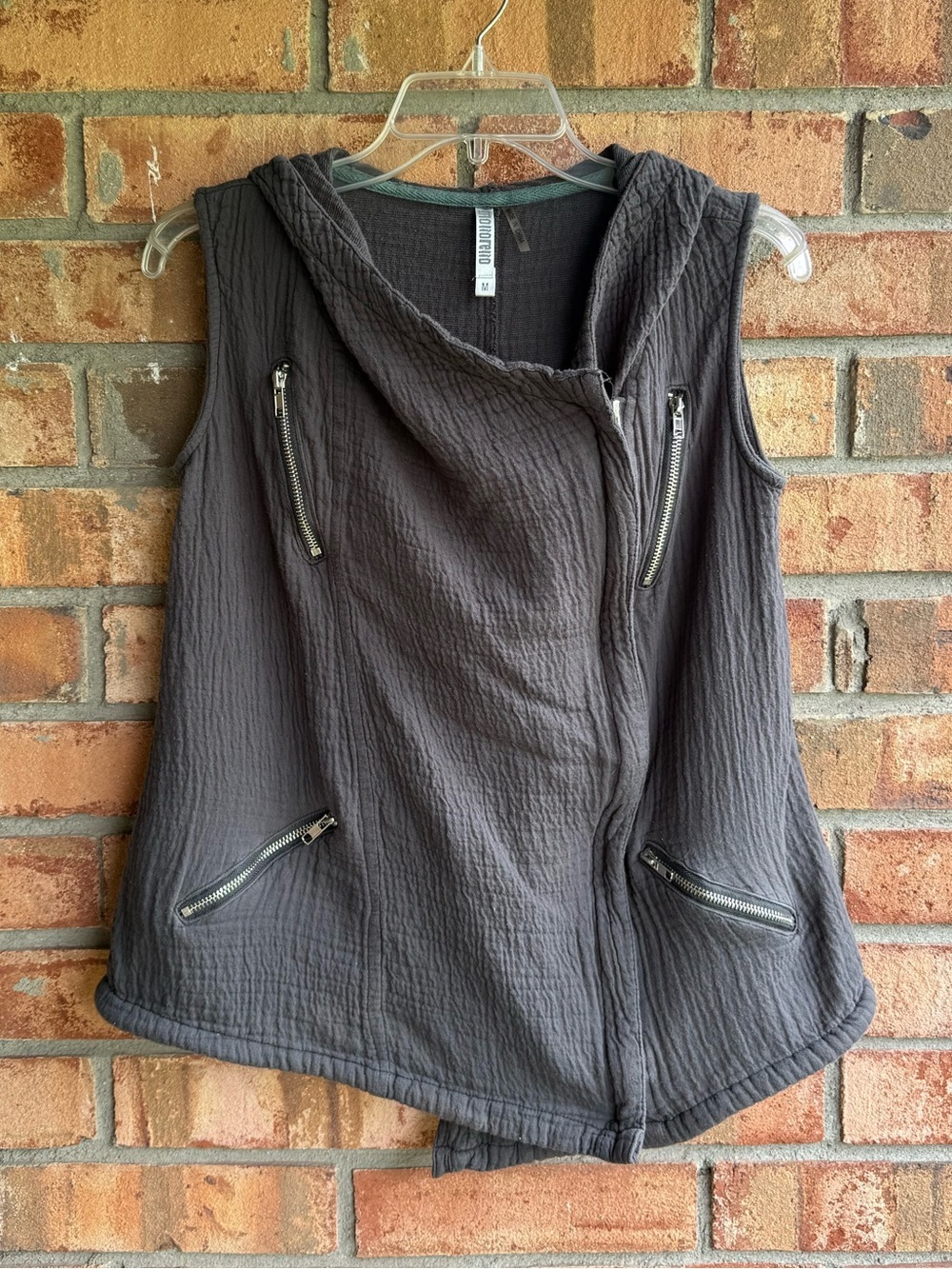Monoreno Charcoal Gray Gauze Cotton Hooded Sleeveless Asymmetric Zip Up Vest M